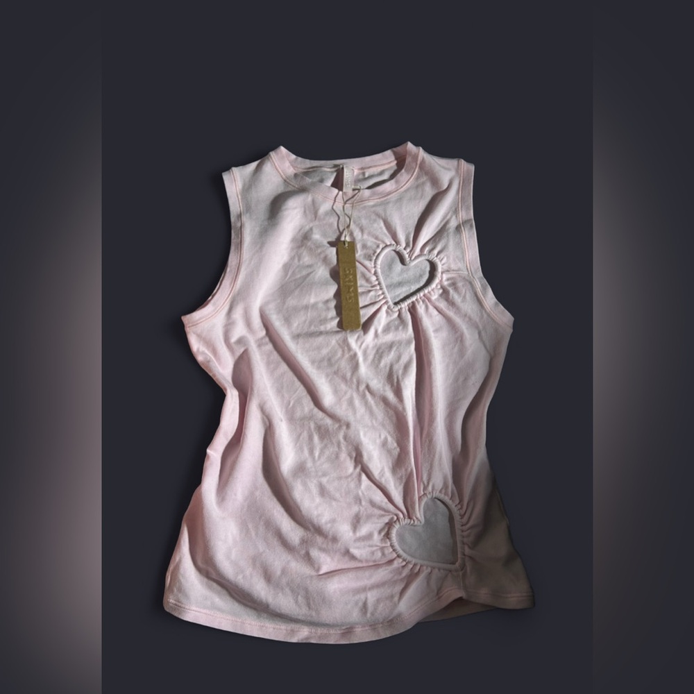 SKIMS- Pink Heart Cutout Sleeveless Tank - Picture 4 of 4